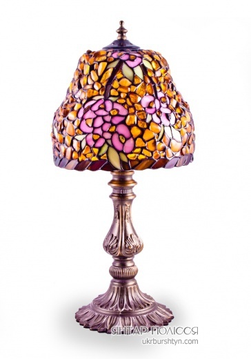 Лампа из янтаря