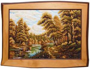 «Река в лесу» — картина из янтаря.
