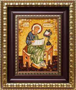 Именная икона из янтаря и янтарной крошки Святой апостол Матфей (Матвей). 