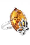 Серебряное кольцо с янтарем «Магнолия»