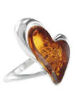 Серебряное кольцо с янтарем «Валентинка»