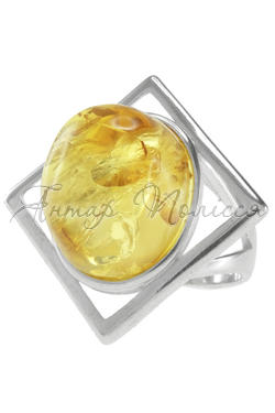 Перстень зі срібла і бурштину «Дінара»