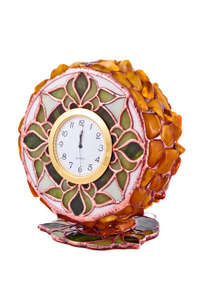 Мозаичные часы с инкрустацией янтарём