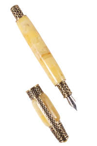 Перова ручка з бурштину «Плетіння»