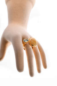 Кольцо серебряное с янтарем и топазом «Сантина»