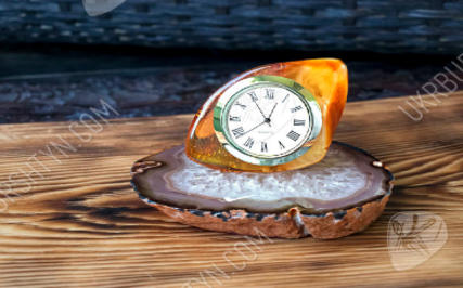 Топ-5 унікальних способів використання бурштину в інтер’єрі