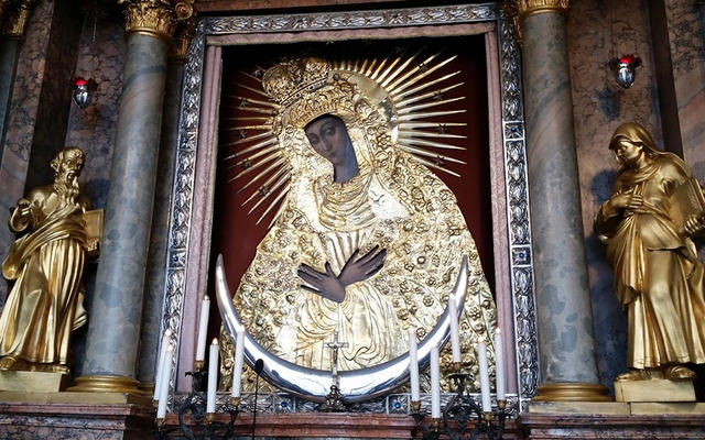 Реликвия всех христиан – предания и факты об Остробрамской иконе