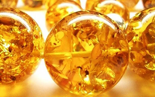 Янтарь в мировой истории: камень царей, скрипачей, купцов и мореходцев