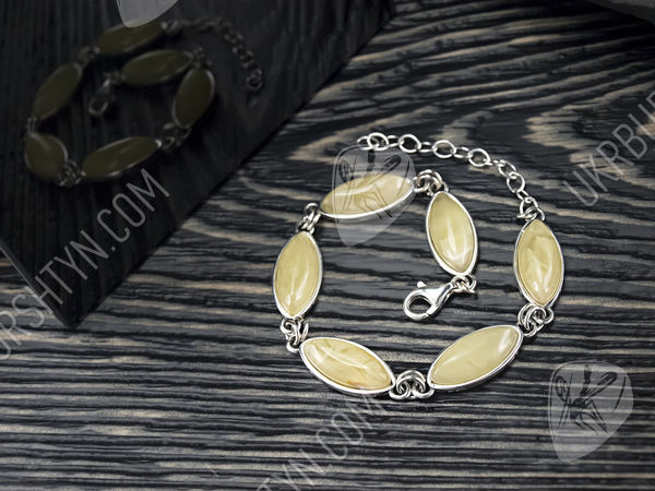 бурштиновий браслет