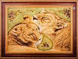 Львы - картина из янтаря