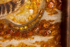 Панно «Тигр у водопада»