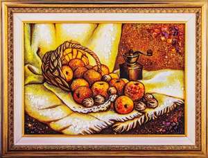 Панно из янтаря «Яблоки и орехи»