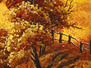 Картина из янтаря «Дерево у дороги».