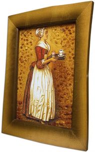 Картина из янтаря Горничная.