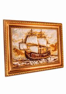 Картина из янтаря «Корабль в море»