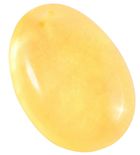 Кулон из полированного янтаря объемной овальной формы