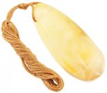 Бурштиновий шліфований кулон каплевидної форми (лікувальний)