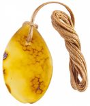 Кулон из янтаря