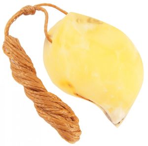 Фигурный шлифованный янтарный кулон (лечебный)