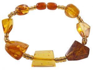 Браслет из фигурных камней