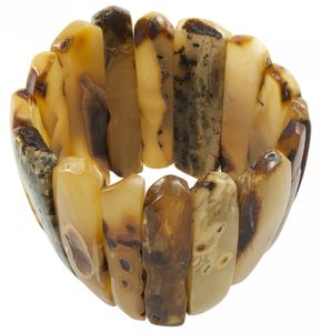 Браслет из фактурных камней