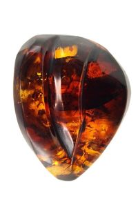 Янтарная брошь