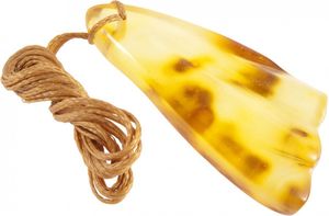 Янтарный кулон на воскованном жгуте