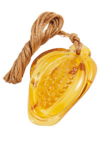 Резьбленный янтарный кулон «Кукуруза»