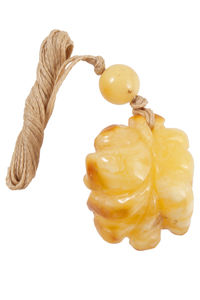 Кулон «Янтарный листочек»