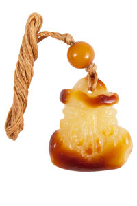 Янтарный кулон «Мешочек»