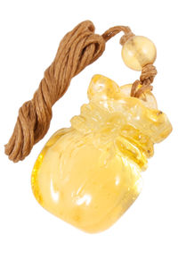 Кулон из янтаря «Мешочек»