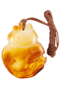 Янтарный кулон «Лисичка»