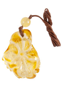 Кулон из янтаря «Рыбка»