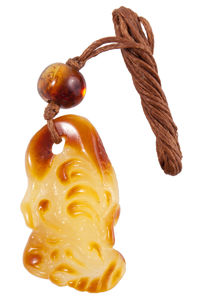 Кулон из янтаря «Рыбы»