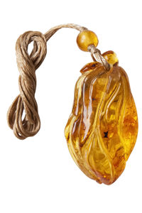 Кулон из янтаря «Кукуруза»