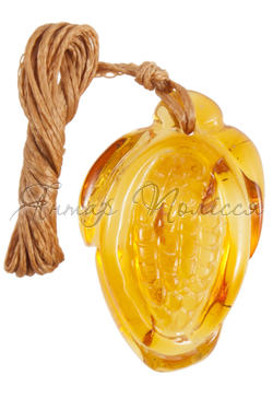 Резьбленный янтарный кулон «Кукуруза»