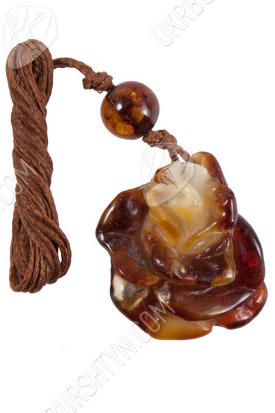 Кулон резьбленный из янтаря «Роза»