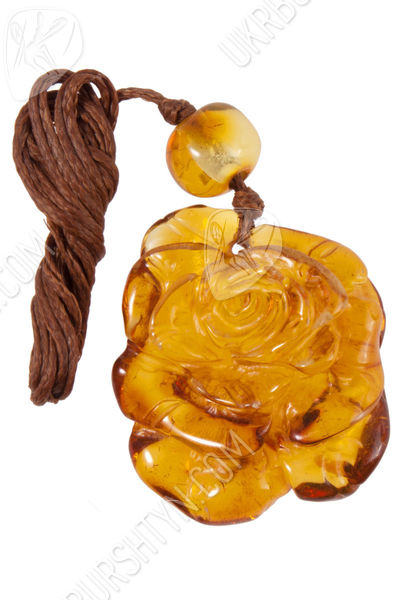 Кулон из янтаря «Роза»