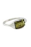 Перстень з прямокутним каменем бурштину зеленуватого відтінку