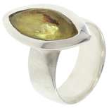 Серебряное кольцо с инклюзом