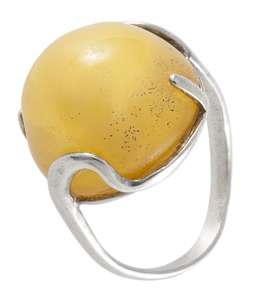 Каблучка-перстень з каменем бурштину