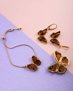 Брошка срібна з бурштином та позолотою «Метелик»