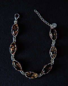 Браслет срібний із зеленим бурштином "Вілена"