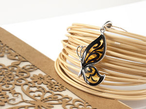 Срібний кулон з бурштином «Метелик»