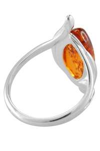 Перстень зі срібла з бурштином «Нора»