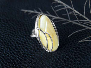 Срібний перстень з каменем бурштину «Джейн»