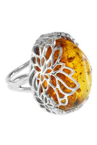Серебряное кольцо с янтарем «Каролина»