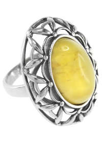 Серебряное кольцо со светлым янтарем «Светский вечер»