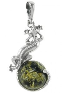 Кулон из серебра с зеленым янтарем «Ящерица»