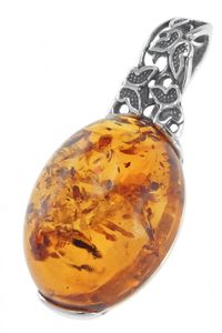 Кулон з бурштиновим кабошоном в срібній оправі «Політ метеликів»
